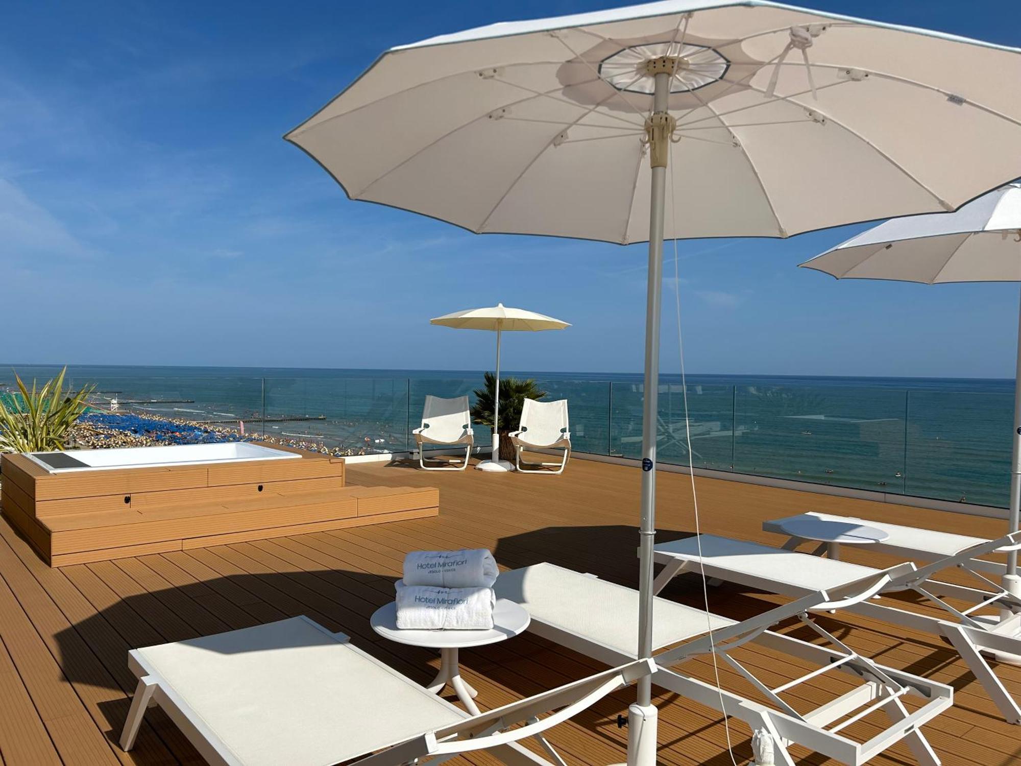 Hotel Mirafiori Lido di Jesolo Exterior foto