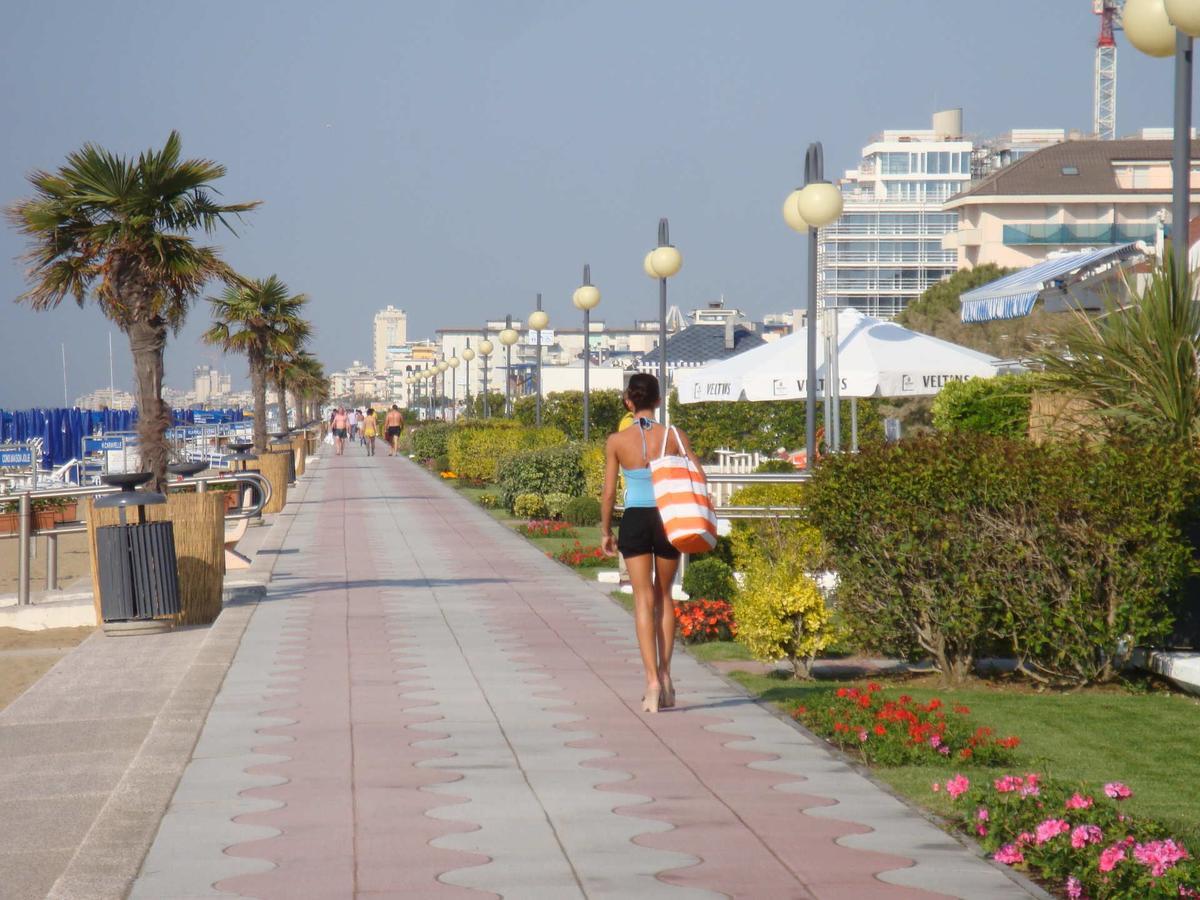 Hotel Mirafiori Lido di Jesolo Exterior foto